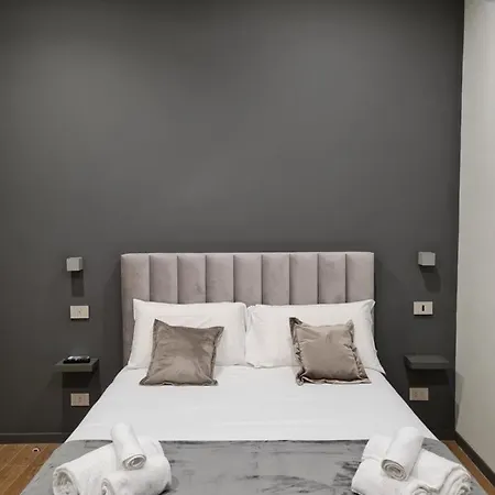 Chiatamone Luxury Apartment Naples