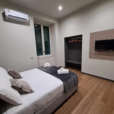 Chiatamone Luxury Apartment Naples