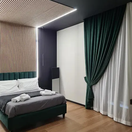 Chiatamone Luxury Apartment *